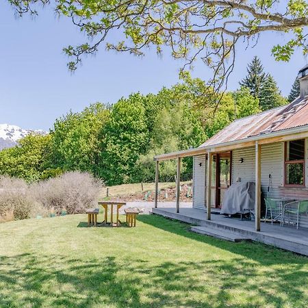 Mount Cook Station Shearers Quarters Lodge 레이크 테카포 외부 사진