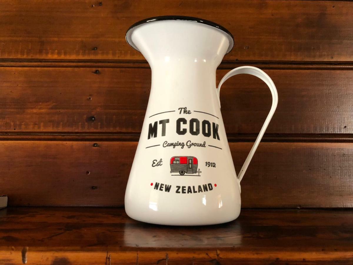 Mount Cook Station Shearers Quarters Lodge 레이크 테카포 외부 사진