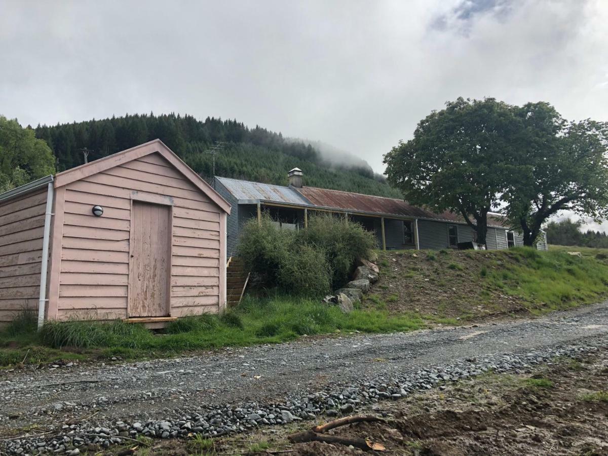 Mount Cook Station Shearers Quarters Lodge 레이크 테카포 외부 사진