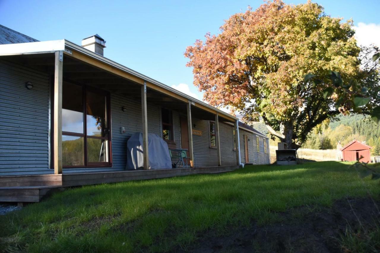 Mount Cook Station Shearers Quarters Lodge 레이크 테카포 외부 사진
